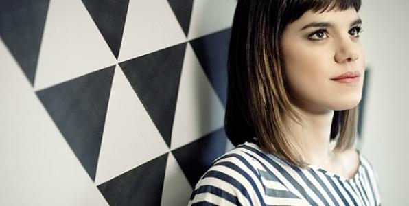 Λίγο μεγάλο δεν φαντάζει το Ηρώδειο για τη Μόνικα;