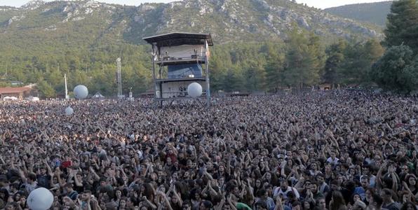 Τώρα ακριβώς θα έπρεπε να ήταν το Rockwave κατασκηνωτικό φεστιβάλ