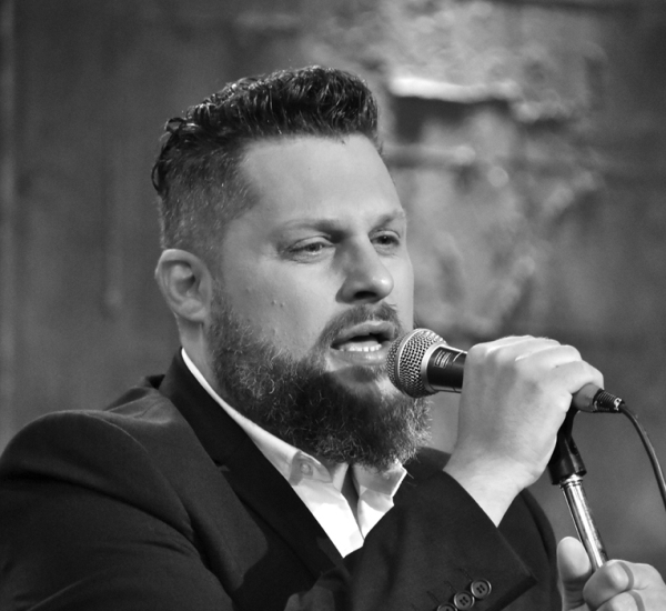 «Όμορφη και Παράξενη Πατρίδα»: 200 χρόνια τραγούδια σε μια μουσική παράσταση