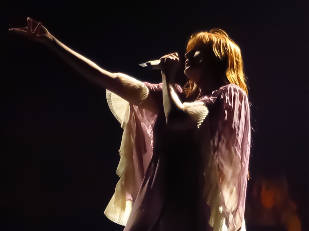 Πήγαμε, είδαμε: Ακόμα παραμιλούν με την Florence + the Machine