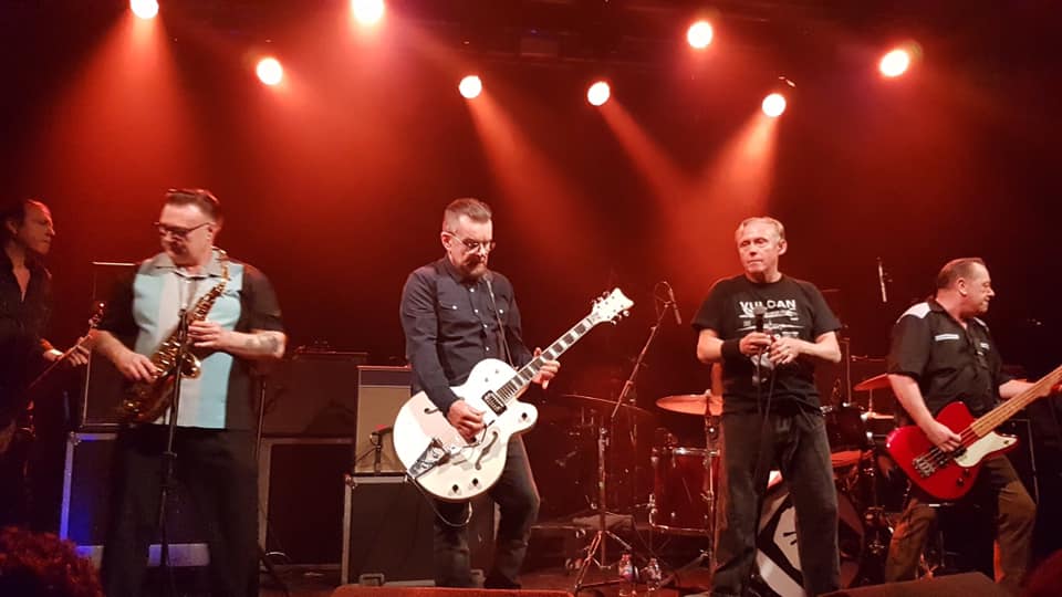 10 λόγοι για να πας να δεις live τους Theatre of Hate