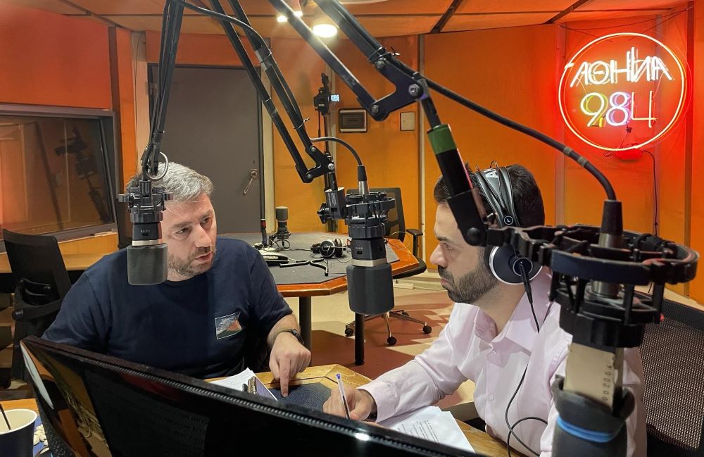 Πρώτος ο ΣΚΑΪ 100.3 με μικρό προβάδισμα, πιο ανταγωνιστικός ο Αθήνα 9.84