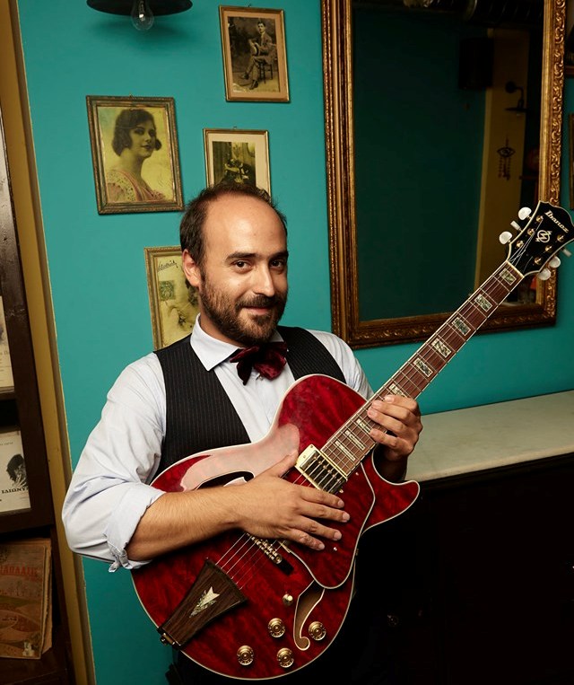 Αφιέρωμα στον Μανώλη Χιώτη από την Ορχήστρα του Κύκλου