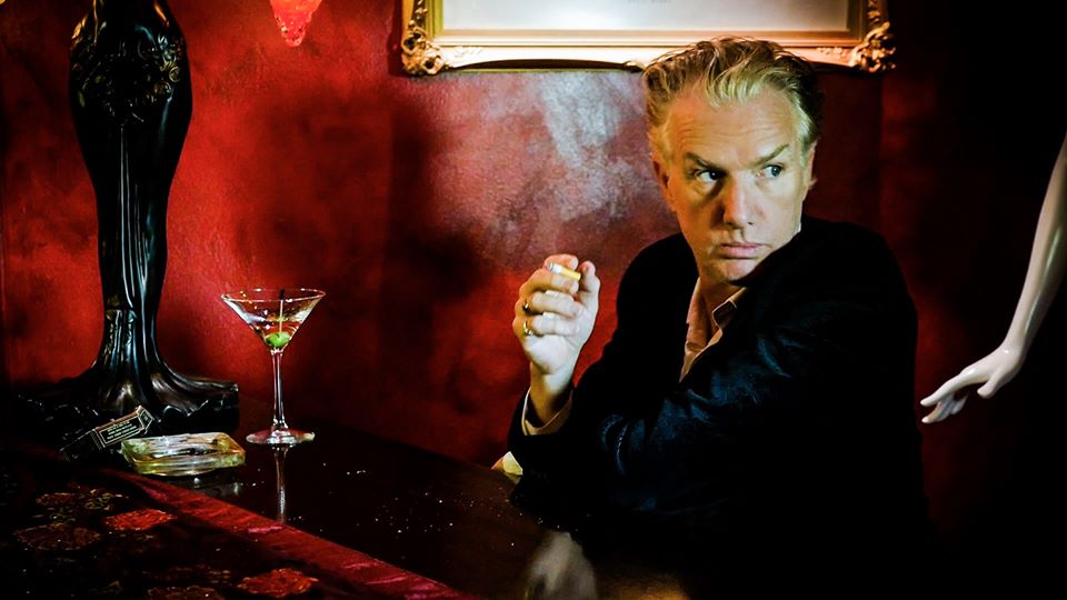 «Υπάρχει οριακή ειρήνη ίσως επειδή για την ώρα, έχει μεταφερθεί ο πόλεμος στο πληκτρολόγιο...»