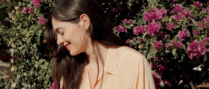 Η ερμηνεύτρια Νεφέλη Φασούλη στην United We Fly