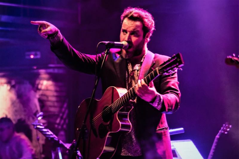 Ο Θέμος Σκανδάμης live στην Afrikana