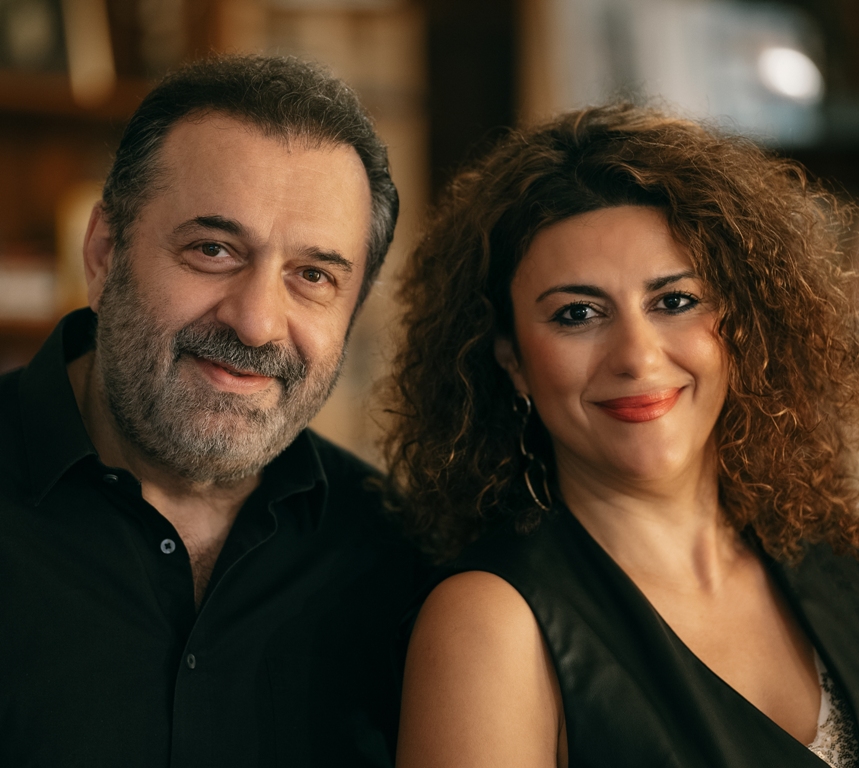 Ο Haig Yazdjian και η Σοφία Παπάζογλου στο Caja de musica