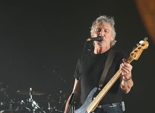 Ο Roger Waters των Pink Floyd στον Πάνο Χαρίτο στο Kontra Channel