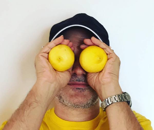  Ο Κώστας Λεμονίδης  μας κερνάει «Lemon Pie»