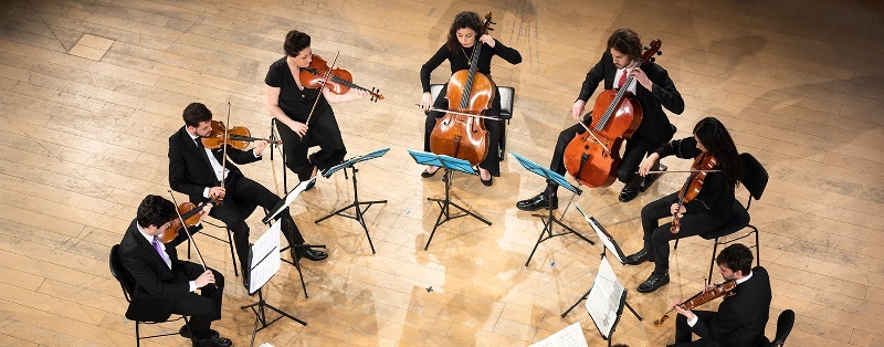 Η West-Eastern Divan Orchestra έρχεται στο SNF Nostos του Ιδρύματος Σταύρος Νιάρχος