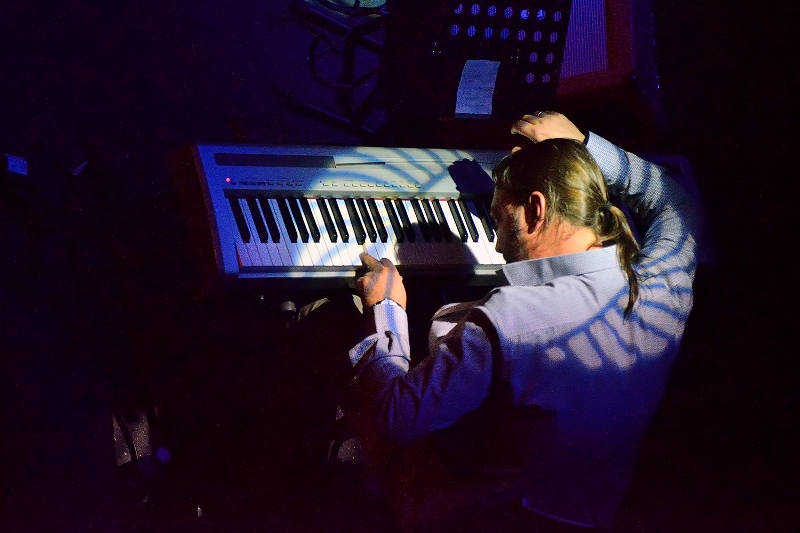 Κομμάτια του ίδιου παζλ στο An Club