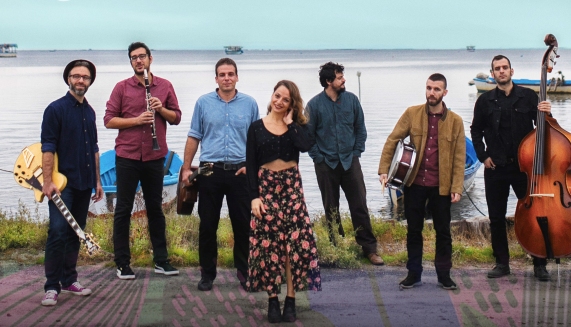 The Speakeasies Swing Band στο Σταυρό του Νότου Plus