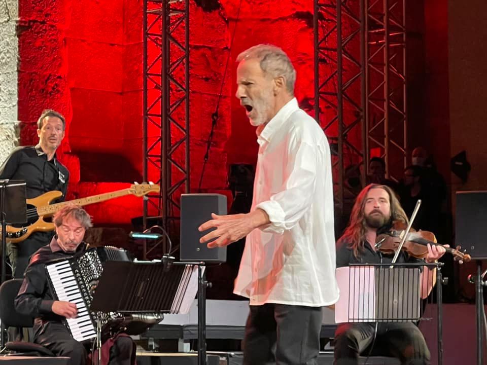 Χθες το βράδυ στο Ηρώδειο για τον Σταύρο Ξαρχάκο