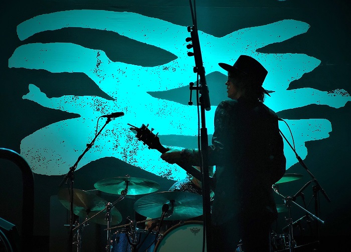 Το μήνυμα του Mike Scott με αφορμή τη συναυλία των Waterboys στο Ηρώδειο