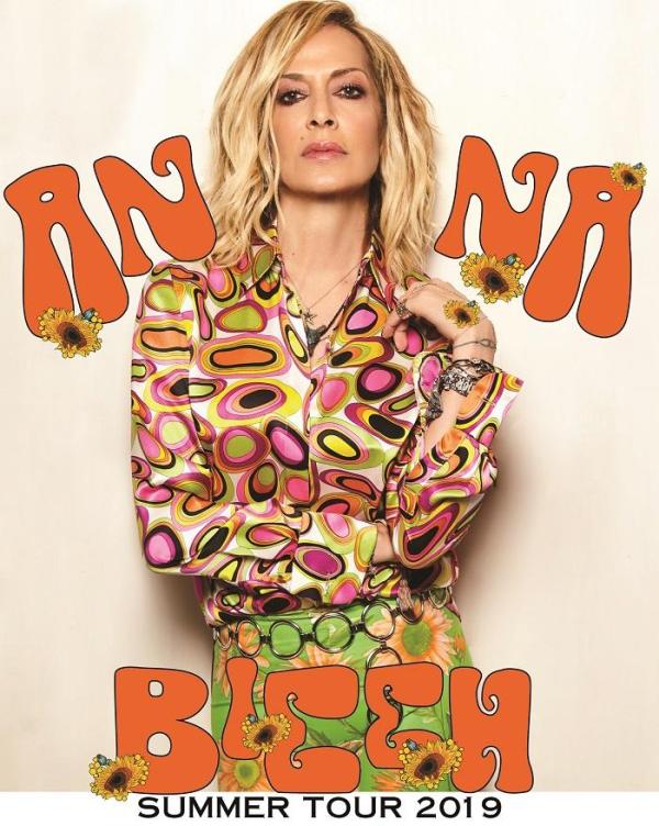 Η Άννα Βίσση σε καλοκαιρινή περιοδεία