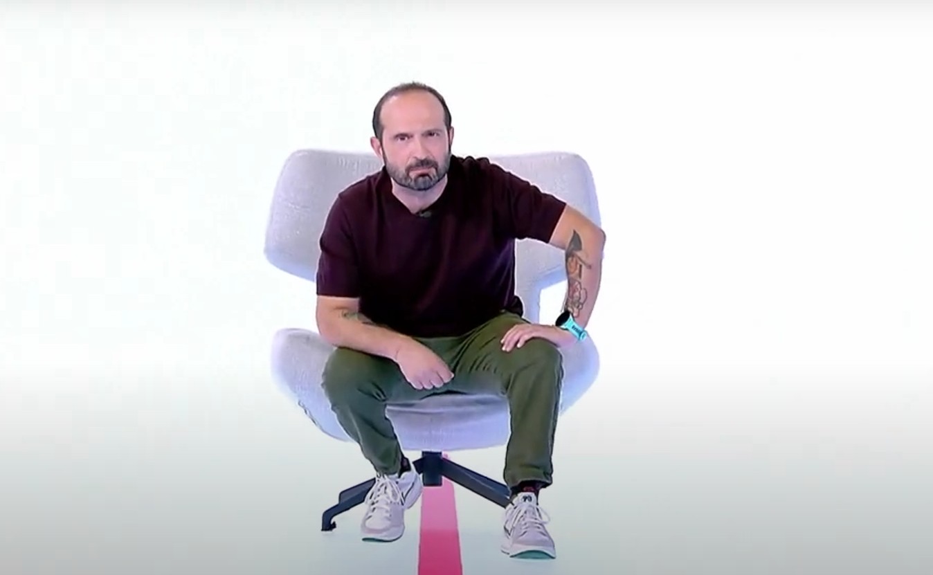 Και τηλεοπτικός Μάνος Βουλαρίνος στον ΣΚΑΪ