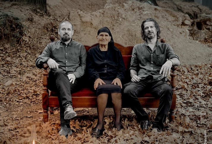 Ο Γιώργος και ο Νίκος Στρατάκης στο Σταυρό του Νότου Club