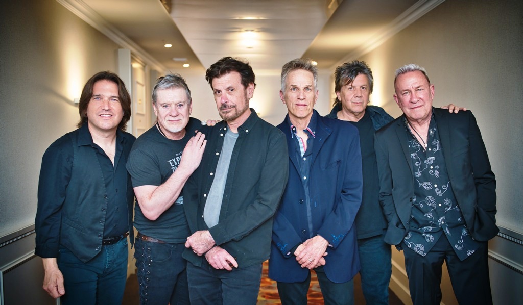 Eric Bazilian (The Hooters): Σας ευχαριστούμε που μας φέρατε στην όμορφη χώρα σας