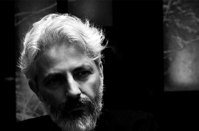 Nikos Papadogiorgos: The Art of Song