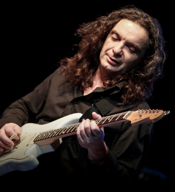 Ο Χρήστος Ταμπουρατζής στο Half Note