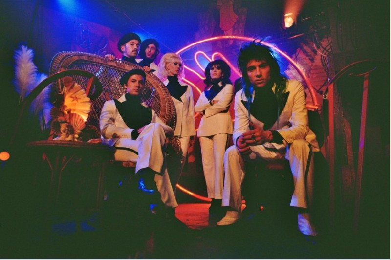 Οι La Femme στο Ξέφωτο  του Πάρκου Σταύρος Νιάρχος