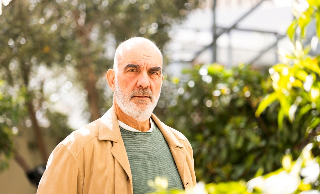 Νίκος Κλεισιώτης: «Ένα τραγούδι όταν έχει κάτι αληθινό μέσα του  βρίσκει τον χρόνο του»