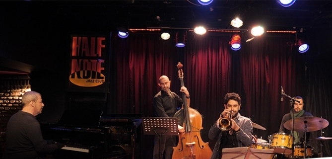 Dimitris Kalantzis Quartet live Streaming από το Half Note Jazz Club  