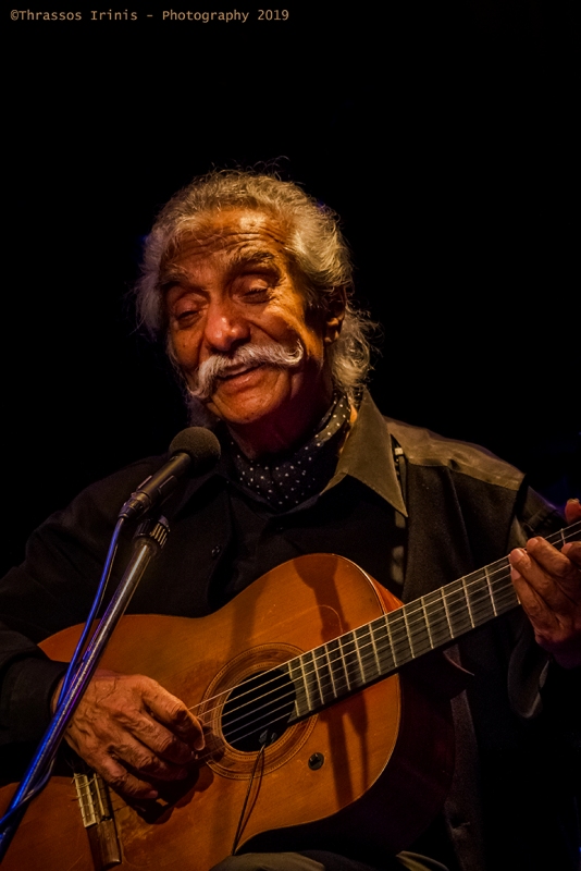 Ο Κώστας Χατζής στο Half Note   