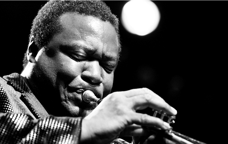 Πέθανε ο Wallace Roney από επιπλοκές του κορωνοϊού