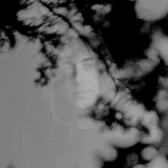 Ο Θανάσης Dzingovic στο Roof Stage του Gazarte