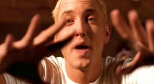Μία ώρα αποκλειστικά και μόνο με Eminem