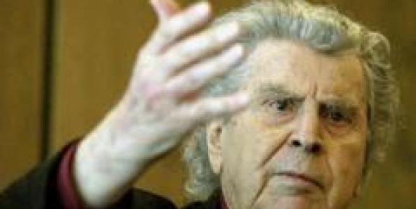 Ο ΜΕΓΑΛΟΣ ΜΙΚΗΣ ΘΕΟΔΩΡΑΚΗΣ