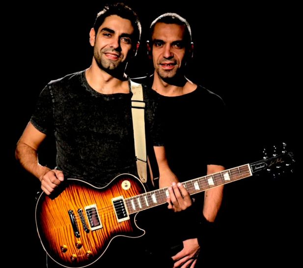 Τα Κίτρινα Ποδήλατα στο club του Σταυρού του Νότου