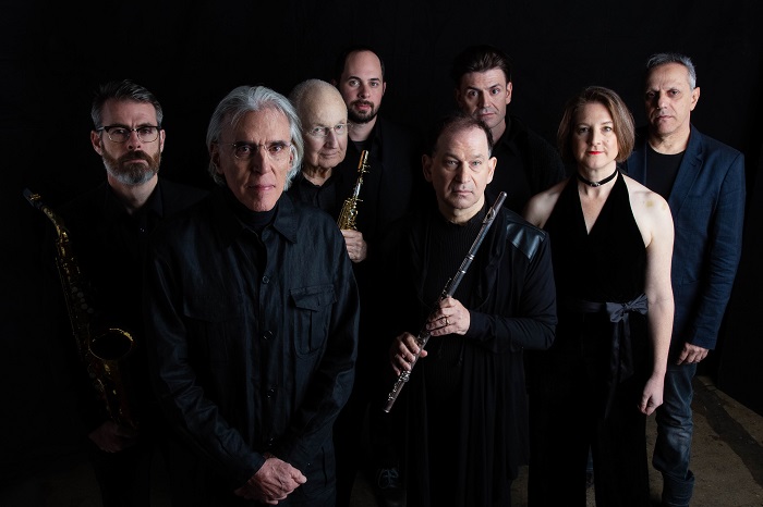 Το εμβληματικό έργο Koyaanisqatsi στο Ηρώδειο από το Philip Glass Ensemble