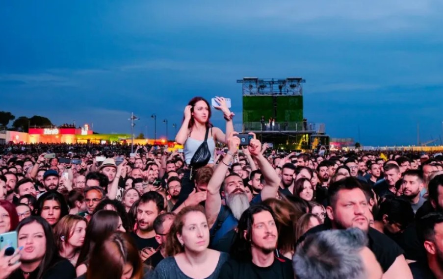 10 + 1 στιγμές από το συναυλιακό καλοκαίρι
