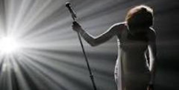 ΓΙΑ ΤΗΝ WHITNEY...