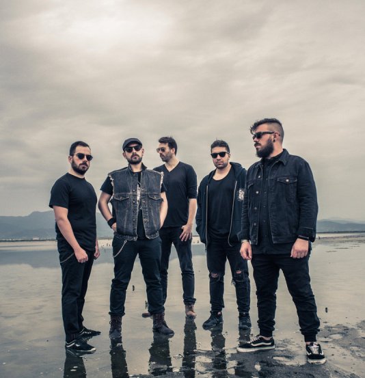 Οι Mask of Prospero παρουσιάζουν το «Hiraeth»