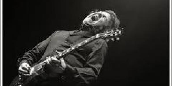 Ο GARY MOORE ΠΗΓΕ ΚΕΡΑΤΕΑ