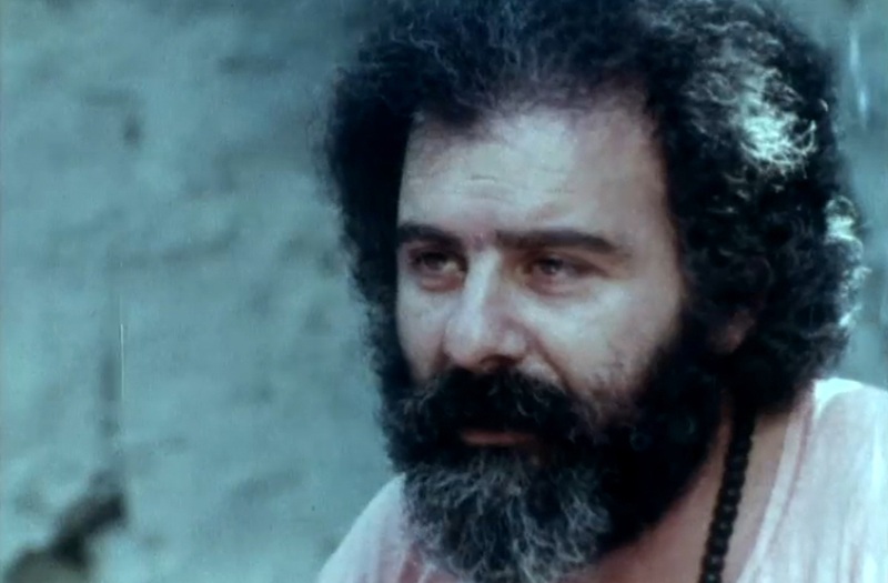 Το αφιέρωμα του «Παρασκηνίου» στον Μανώλη Ρασούλη, στο Αρχείο της ΕΡΤ