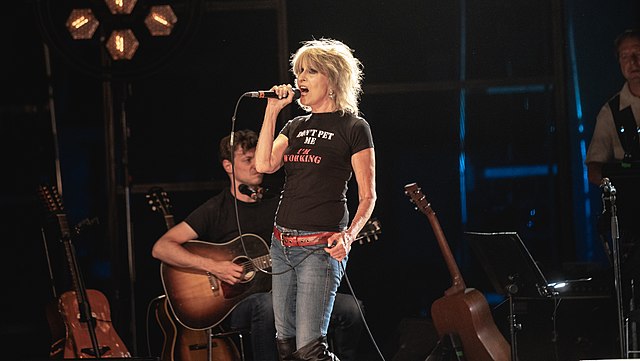 Η Chrissie Hynde χαρακτηρίζει το Rock And Roll Hall Of Fame ως «απόλυτη μαλ... ία«