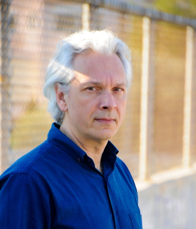 Τάσος Ρωσόπουλος: «Στην εποχή που οι οθόνες κυριαρχούν, οι ήχοι και η μουσική θα κάνουν την διαφορά»