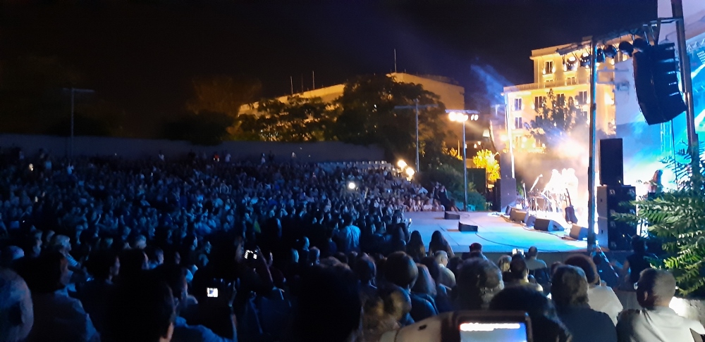 Είδαμε: η τελευταία συναυλία του Λαυρέντη στον Βόλο