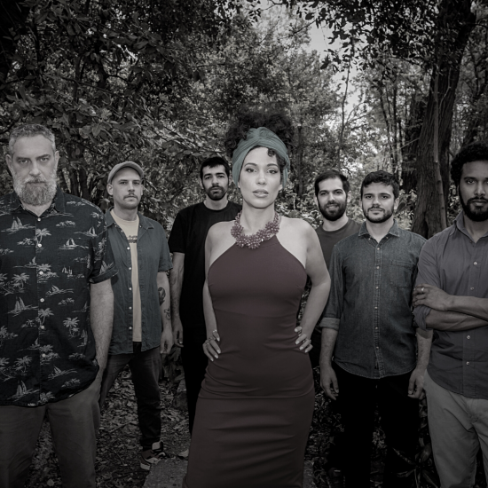 Ο Blend Mishkin και οι Roots Evolution στο Roof Stage του Gazarte