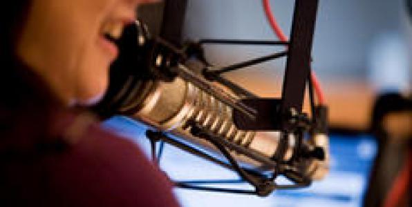 Ο ΜΑΝΟΣ ΤΣΙΛΙΜΙΔΗΣ ΜΙΛΑΕΙ ΣΤΟ e-tetradio