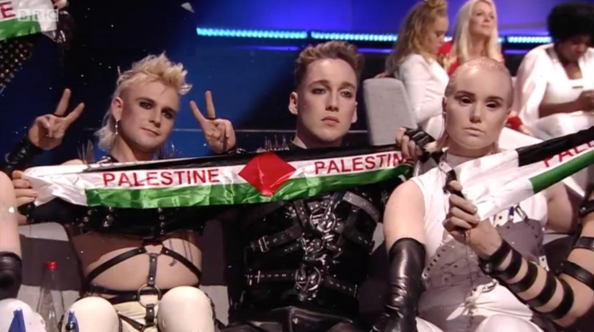 Eurovision απόλαυση με τη σημαία της Παλαιστίνης μέσα στο Τελ Αβίβ
