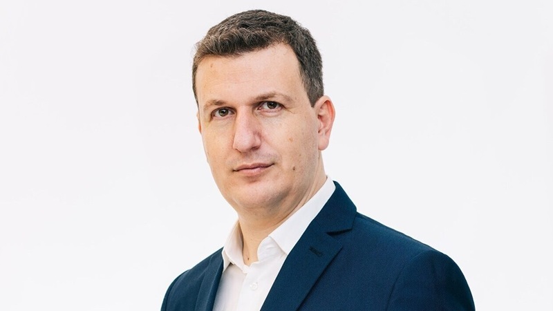 Άγνωστοι ξυλοκόπησαν τον δημοσιογράφο και εκδότη Αρχιμήδη Καρεκλίδη