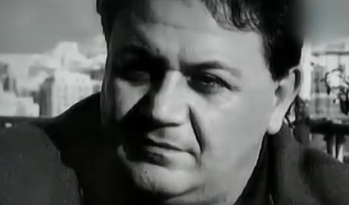 Το αφιέρωμα του Τρίτου στον Μάνο Χατζιδάκι για τη  Δευτέρα 20 Οκτωβρίου