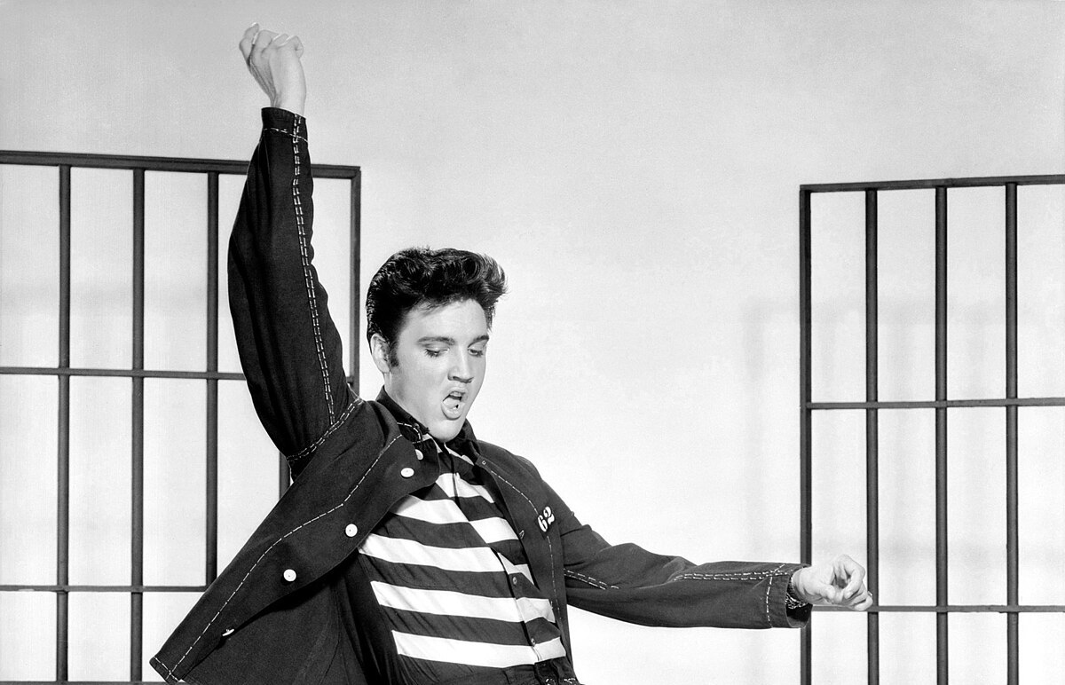 O Elvis μας λέει ξανά «Aloha From Hawaii»