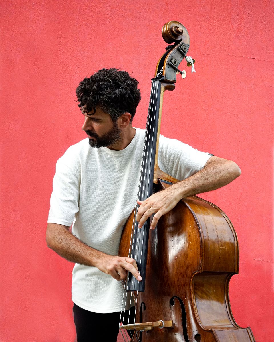 Ο Πέτρος Κλαμπάνης στο Half Note