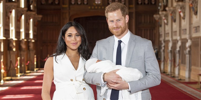 Παρομοίασε με μαϊμού το νέο βασιλικό μωρό και απολύθηκε από το BBC